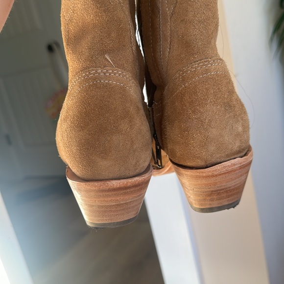 Like new Corral cowboy boots - Picture 4 of 6